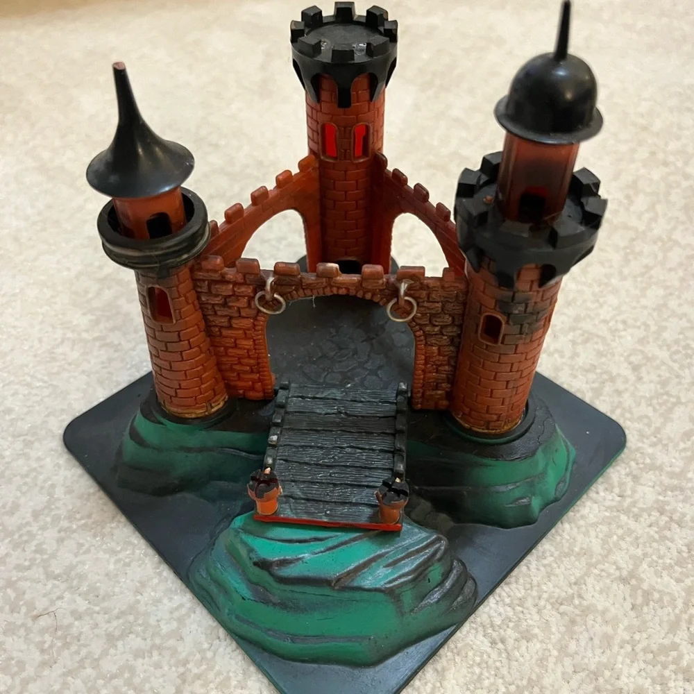 Reptile and aquarium items